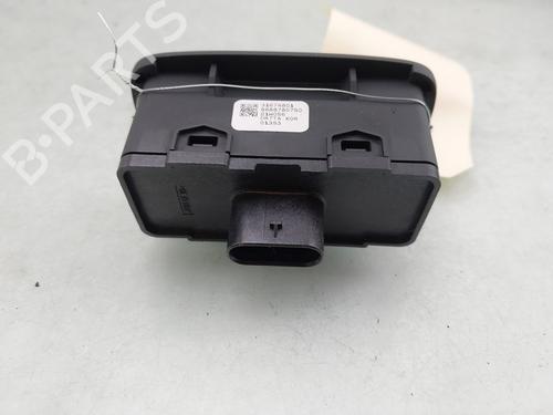 Switch POLESTAR POLESTAR 2 (534) EV | BP38616812I30 - Image 3