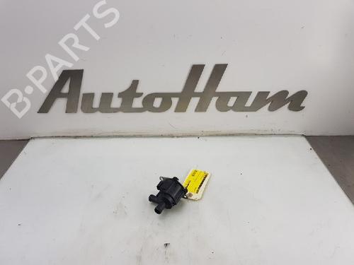 other-volvo-v40-hatchback-525-d2-31338211518705000-2012-2013-2014-2015-2016-2017-2018-2019-13145358 main image