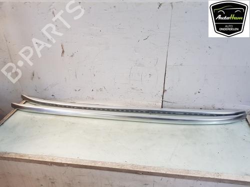 Used Roof bar RENAULT MEGANE IV Grandtour (K9A/M/N_) 1.3 TCe 140 (K9NB) (140 hp) 27239541