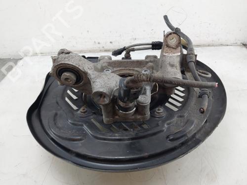 Used Right rear steering knuckle Right rear steering knuckle PORSCHE CAYENNE (9YA) 3.0 E-Hybrid AWD (9YAAE1) (462 hp) 29887846 29887846