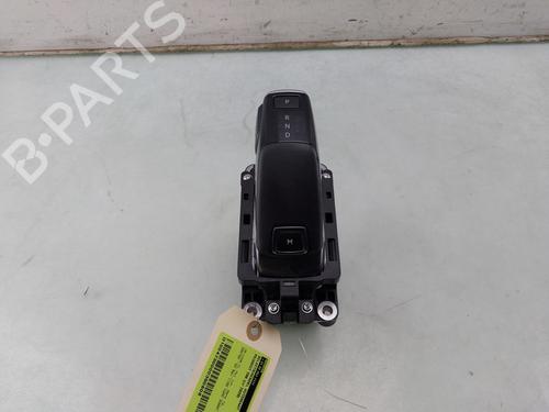 Selector da caixa Selector da caixa PEUGEOT 208 II (UB_, UP_, UW_, UJ_) 1.2 PureTech 100 (101 hp) 34695878 34695878