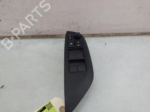 Interruttore Interruttore TOYOTA YARIS CROSS (MXP_) 1.5 Hybrid (MXPJ10) (116 hp) 37463130 37463130