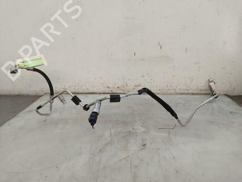 Tubo do ar condicionado Tubo do ar condicionado SKODA FABIA III Estate (NJ5) 1.0 TSI (110 hp) 33811989 33811989