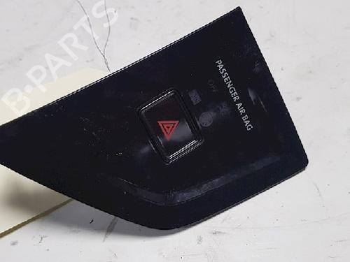 Used Warning switch Warning switch VW POLO VI (AW1, BZ1, AE1) 2.0 GTI (200 hp) 13140686 13140686