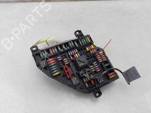 Used Fuse box Fuse box 36787311 36787311