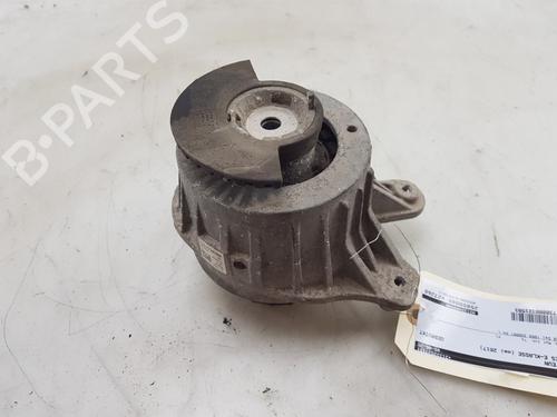 Used Engine mount MERCEDES-BENZ E-CLASS Coupe (C238) E 220 d 4-matic (238.315) (194 hp) 26602124