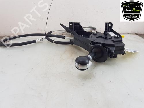 Used Gear lever RENAULT TWINGO III (BCM_, BCA_) Z.E: (BCA1) (82 hp) 22635038