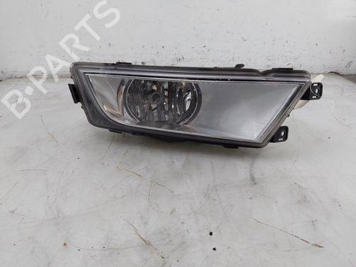 Used Right front fog light Right front fog light 31922247 31922247