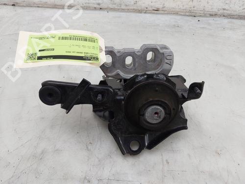 Used Engine mount TOYOTA YARIS CROSS (MXP_) 1.5 Hybrid (MXPJ10) (116 hp) 33199229