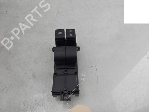 Schalter für Schalter TOYOTA YARIS (_P21_, _PA1_, _PH1_) 1.5 Hybrid (MXPH10, MXPH11) (116 hp) 39711137 39711137