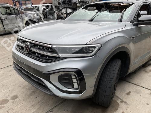 Used Left front fenders Left front fenders VW T-ROC (A11, D11) 1.5 TSI (150 hp) 40504157 40504157