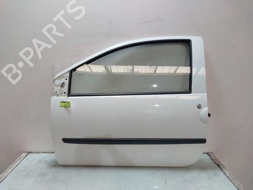 Used Left front door RENAULT TWINGO II (CN0_) 1.2 16V (CN04, CN0B) (75 hp) 31610277