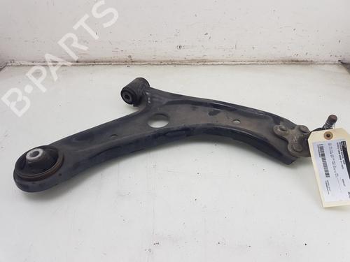 Used Right front suspension arm TOYOTA YARIS CROSS (MXP_) 1.5 Hybrid (MXPJ10) (116 hp) 28669164