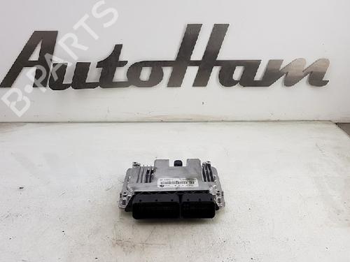 Used Engine control unit (ECU) BMW 3 (F30, F80) 318 d (143 hp) 12010637