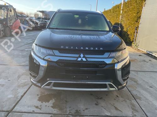 Capot MITSUBISHI OUTLANDER III (GG_W, GF_W, ZJ, ZL, ZK) 2.4 Hybrid 4WD (GG3W) (208 hp) 31708080