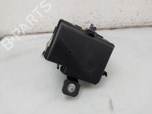 Used Fuse box Fuse box TOYOTA YARIS (_P13_) 1.5 Hybrid (NHP130_) (101 hp) 33617861 33617861