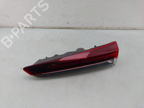 Used Right taillight RENAULT CAPTUR II (HF_) E-TECH 145 (HFMU) (143 hp) 32183831