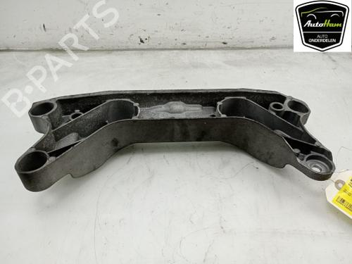Used Gearbox mount Gearbox mount BMW 1 (F21) 114 i (102 hp) 16754204 16754204