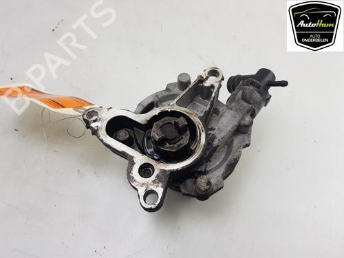 Used Vacuum pump RENAULT TRAFIC III Van (FG_) 1.6 dCi 140 (FGMA) (140 hp) 13105489