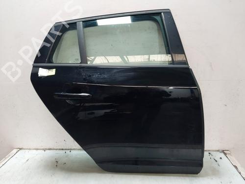 Used Right rear door VOLVO V60 I (155) T3 (150 hp) 31610119
