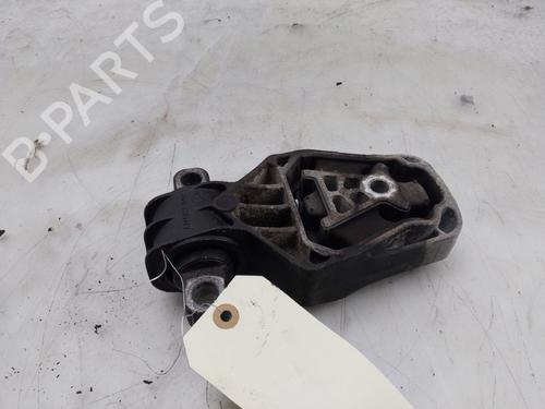 Used Engine mount MERCEDES-BENZ A-CLASS (W176) A 180 (176.042) (122 hp) 29965833