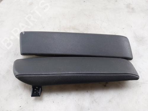 Used Armrest / Center console Armrest / Center console BMW 5 Touring (G31) 520 d (190 hp) 36787328 36787328