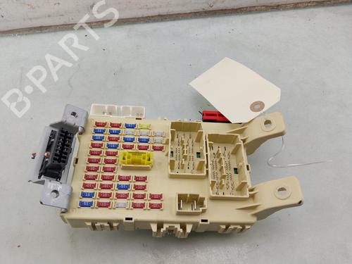 Used Fuse box Fuse box 38168774 38168774