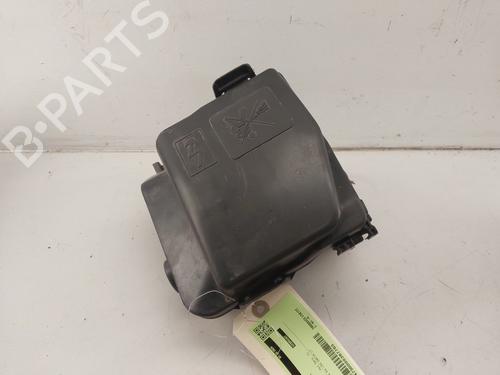 Used Fuse box Fuse box 37169932 37169932