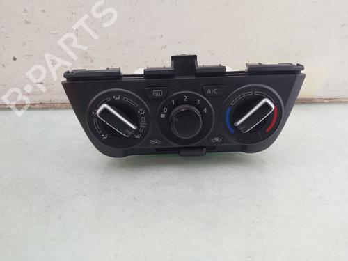 climate-control-suzuki-swift-v-az-2017-37194813 main image