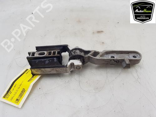 Used Engine mount VOLVO V60 II (225) T6 Plug-in Hybrid AWD (340 hp) 19086254