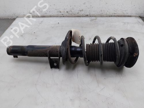Used Right front shock absorber VW GOLF VII (5G1, BQ1, BE1, BE2) 1.2 TSI (105 hp) 32319650