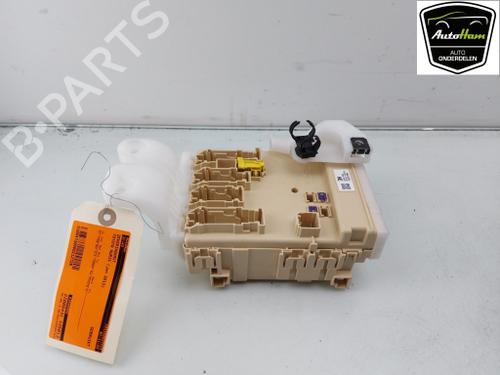 Used Fuse box Fuse box TOYOTA AURIS (_E18_) 1.8 Hybrid (ZWE186_, ZWE186R) (136 hp) 12044792 12044792