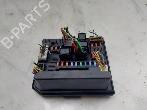 Used Fuse box NISSAN QASHQAI I (J10, NJ10) 1.6 (114 hp) 30610750