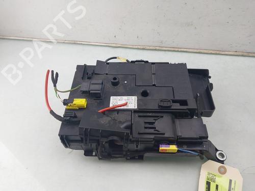 Used Ignition distributor PORSCHE CAYENNE (92A) 3.0 Diesel (262 hp) 31041141