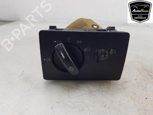 Used Headlight switch FORD FOCUS II (DA_, HCP, DP) 1.4 (80 hp) 19409775