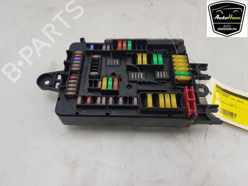 Used Fuse box BMW 3 (F30, F80) 318 i (136 hp) 15938268