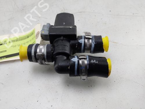 Used Auxiliary water pump FERRARI 296 GTS Convertible (F 171) PHEV (830 hp) 31041024