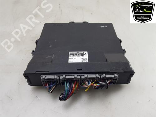 Other TOYOTA YARIS (_P13_) 1.5 Hybrid (NHP130_) | BP23218283O1
