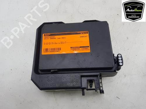 Fuse box DACIA SANDERO III 1.0 TCe 100 ECO-G | BP12051261E1 