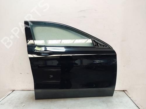 right-front-door-mercedes-benz-gla-class-x156-2013-2014-2015-2016-2017-2018-2019-2020-2021-2022-37179355 main image