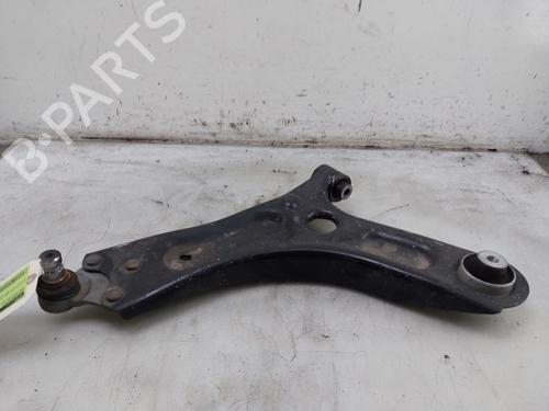 Used Right front suspension arm OPEL FRONTERA (OV24) EV (113 hp) 31884592