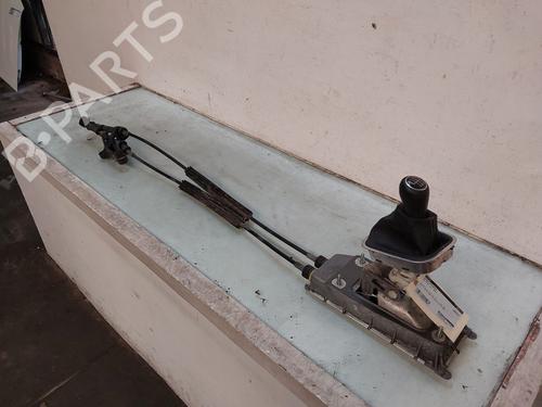 Gear lever VW POLO V (6R1, 6C1) 1.2 TSI | BP28112382M90 