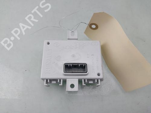 Used Electronic module RENAULT CAPTUR I (J5_, H5_) 1.2 TCe 120 (118 hp) 31060219