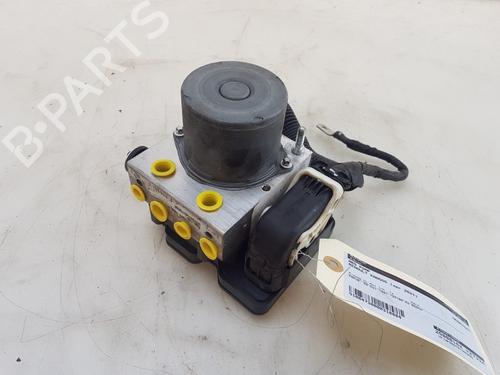 Used ABS pump RENAULT KANGOO III Box Body/MPV 1.5 Blue dCi 95 (FJAB) (95 hp) 26009385