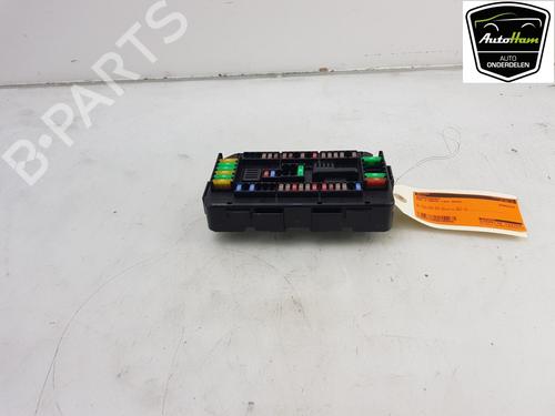 Used Fuse box BMW 3 (F30, F80) 330 e (252 hp) 12038951