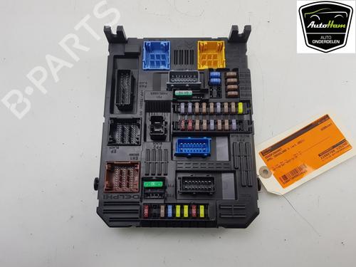 Fuse box OPEL CROSSLAND X / CROSSLAND (P17, P2QO) 1.2 (75) | BP12047051E1