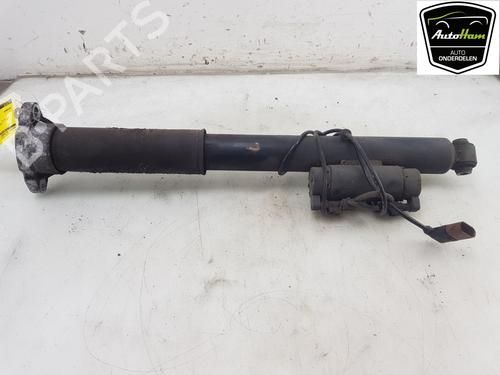 Used Left rear shock absorber MERCEDES-BENZ C-CLASS (W205) C 450 AMG 4-matic (205.064) (367 hp) 24994984