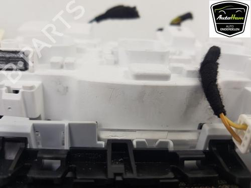 Interior roof light PEUGEOT 208 I (CA_, CC_) 1.2 VTI 82 | BP12037643I8