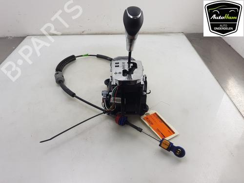 Used Gear lever PEUGEOT 208 I (CA_, CC_) 1.2 THP 110 (110 hp) 12040942