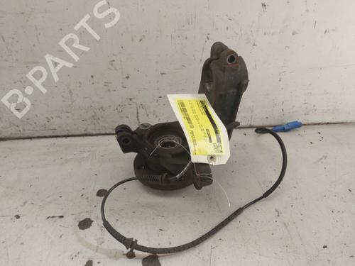 Used Right front steering knuckle Right front steering knuckle CITROËN C3 III (SX) 1.2 PureTech 82 (83 hp) 40525826 40525826